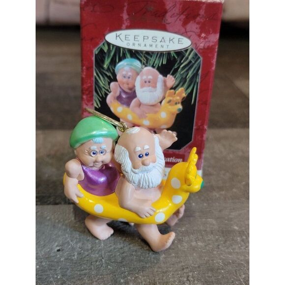 Hallmark 1998 the Clauses on vacation ornament Xmas Decor Santa - Picture 1 of 6